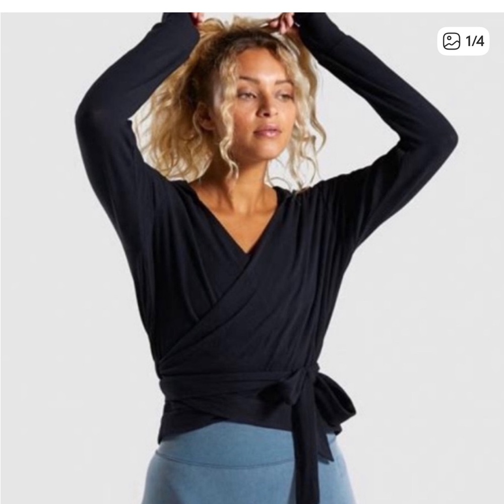 Gymshark‎ V-Neck Wrap Sweater - Black